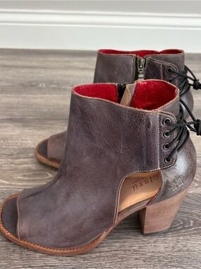 Bed Stu Peep Toe Ankle Boots Distressed Leather Side Zip Lace Up Size 10 NWT